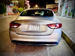 Chrysler 200